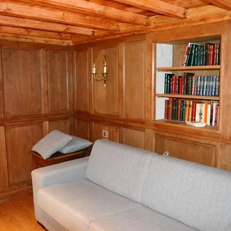 Maison Spacieuse A Avec Jardin *