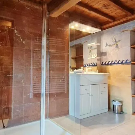 Maison Spacieuse A Avec Jardin Saint-Martin-des-Entrées