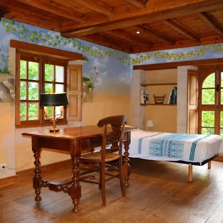 Maison Spacieuse A Avec Jardin * Saint-Martin-des-Entrées