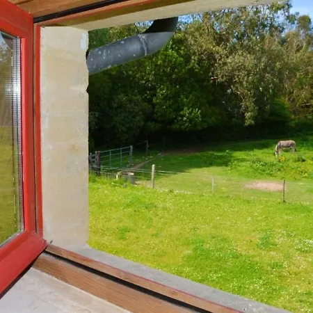 펜션 Maison Spacieuse A Avec Jardin Saint-Martin-des-Entrées