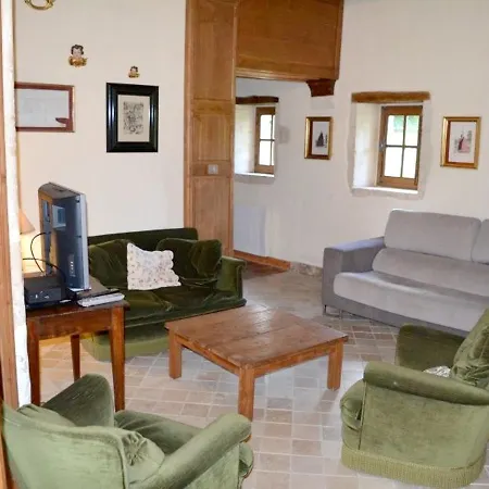 Maison Spacieuse A Avec Jardin *